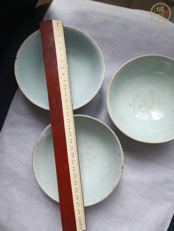 古玩陶瓷豆青釉碗真品鑒賞圖