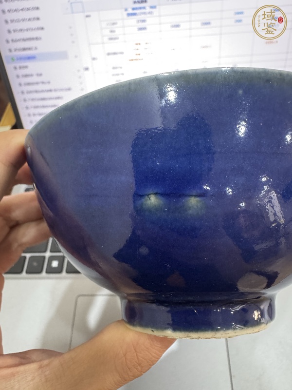 古玩陶瓷清雍正霽藍(lán)釉碗真品鑒賞圖