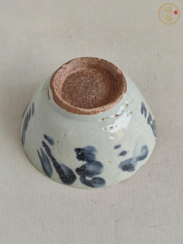 古玩陶瓷青花花卉紋茶碗真品鑒賞圖