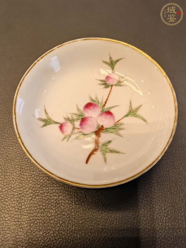 古玩陶瓷粉彩桃紋小筆添真品鑒賞圖