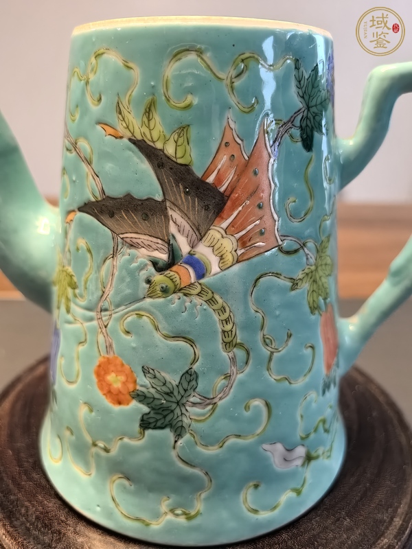 古玩陶瓷松石綠粉彩瓜瓞綿綿圖茶壺真品鑒賞圖