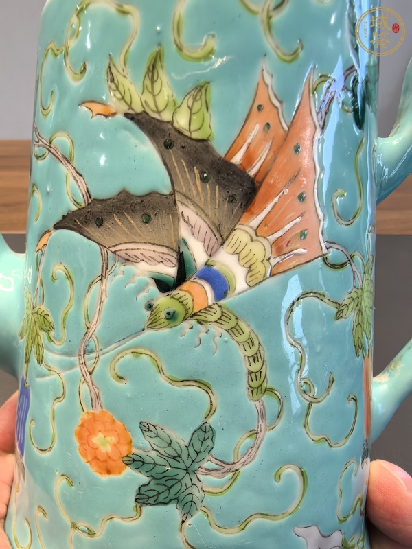 古玩陶瓷松石綠粉彩瓜瓞綿綿圖茶壺真品鑒賞圖