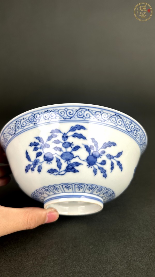 古玩陶瓷花果紋青花碗真品鑒賞圖