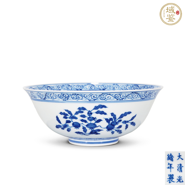 古玩陶瓷花果紋青花碗真品鑒賞圖