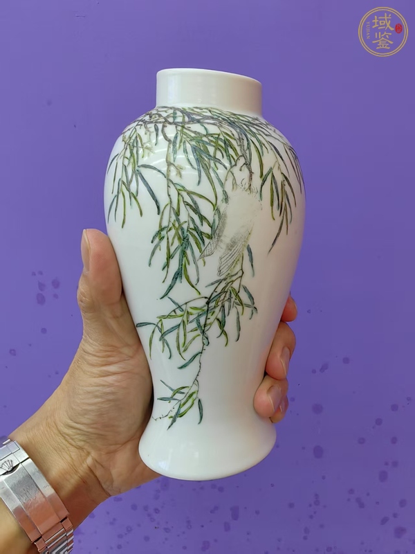 古玩粉彩蟲草瓶真品鑒賞圖