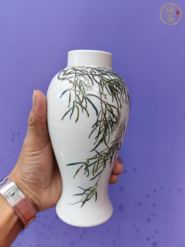 古玩陶瓷粉彩蟲草瓶真品鑒賞圖