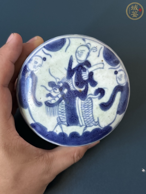 古玩麒麟送子青花蓋盒真品鑒賞圖