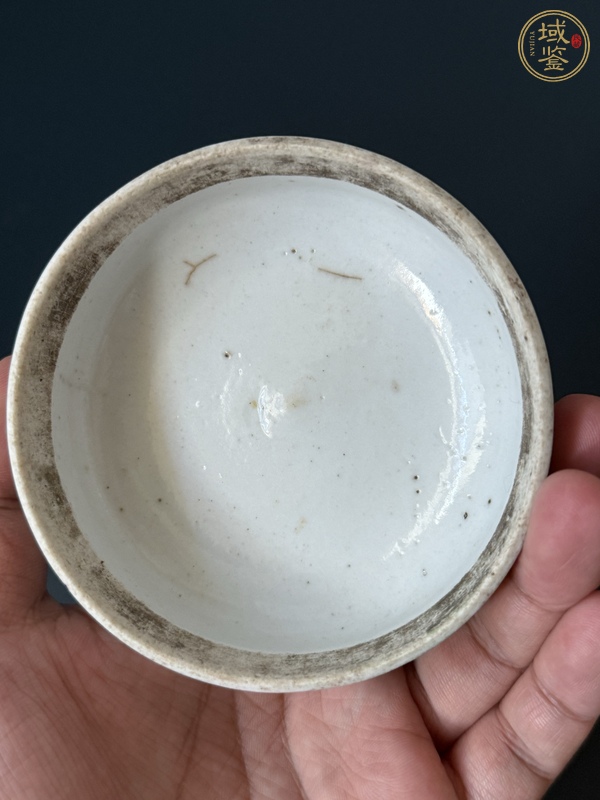 古玩陶瓷麒麟送子青花蓋盒真品鑒賞圖