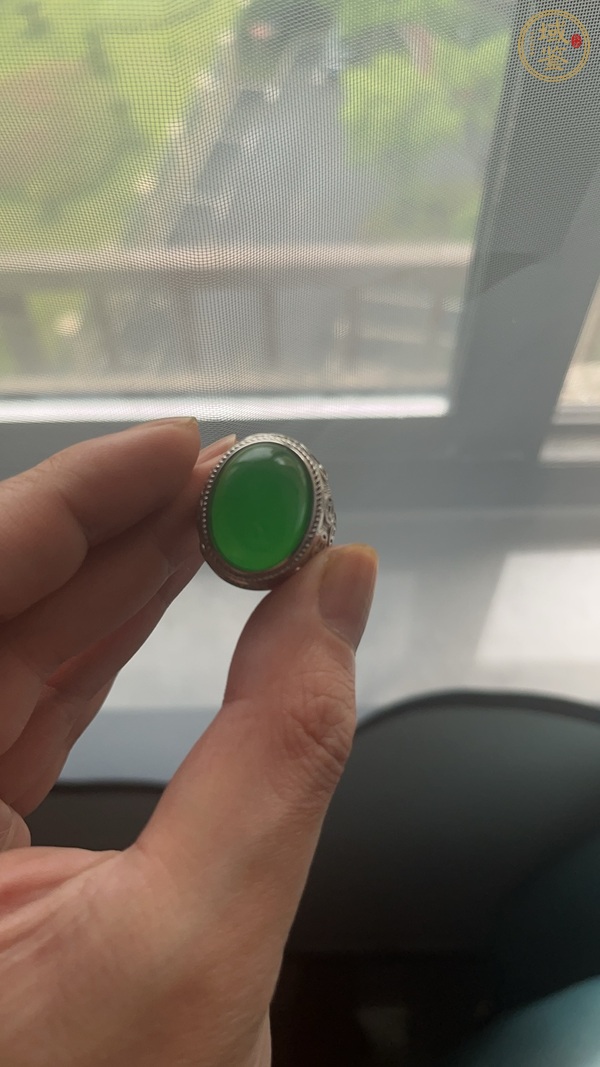 古玩玉器翡翠戒指真品鑒賞圖