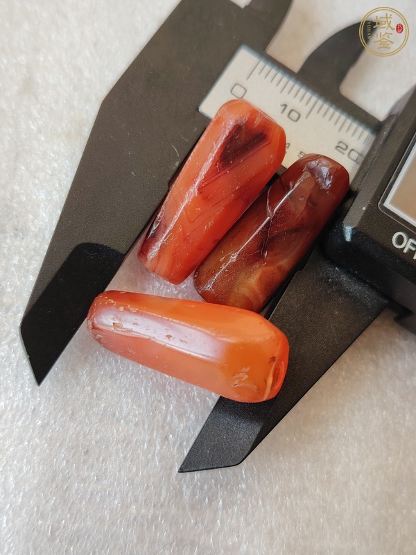 古玩玉器紅瑪瑙多棱珠真品鑒賞圖