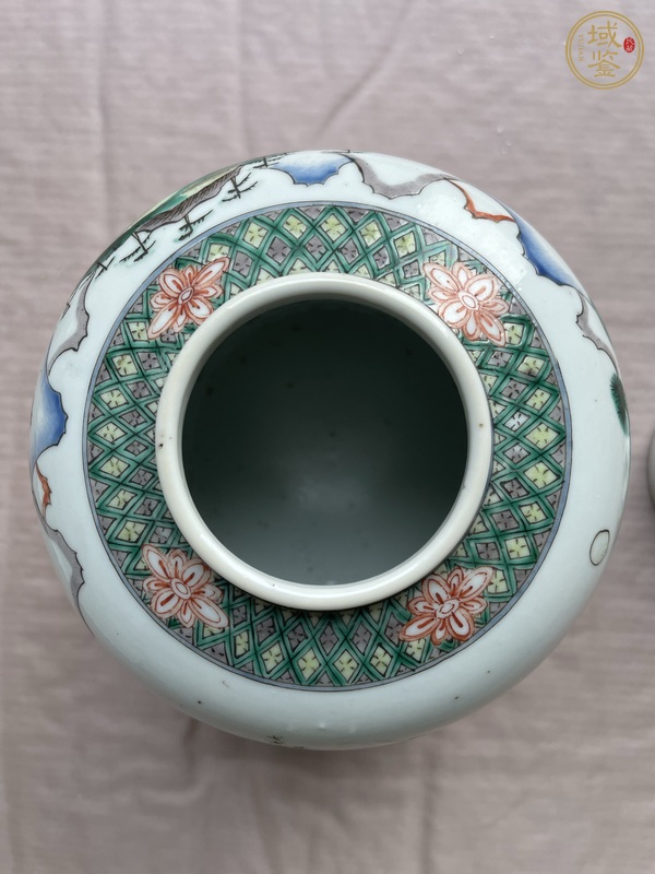 古玩陶瓷清光緒粉彩山水高士圖蓋罐真品鑒賞圖