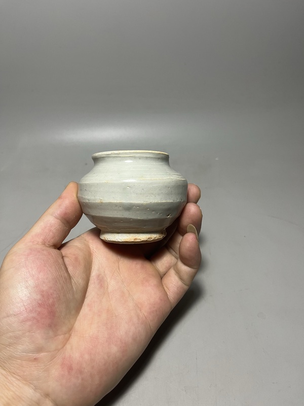古玩陶瓷影青釉水盂拍賣,當(dāng)前價格0元