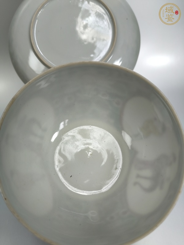 古玩陶瓷松石綠粉彩三娘教子圖杯碟真品鑒賞圖
