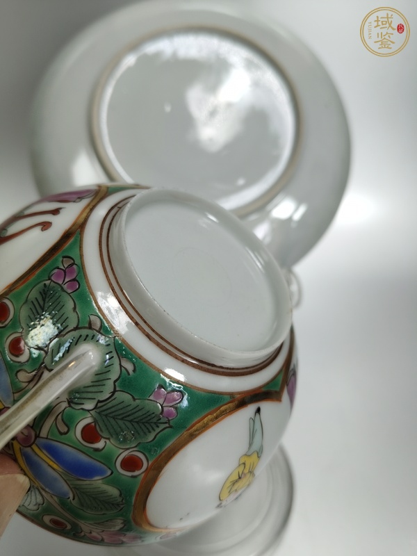 古玩陶瓷松石綠粉彩三娘教子圖杯碟真品鑒賞圖