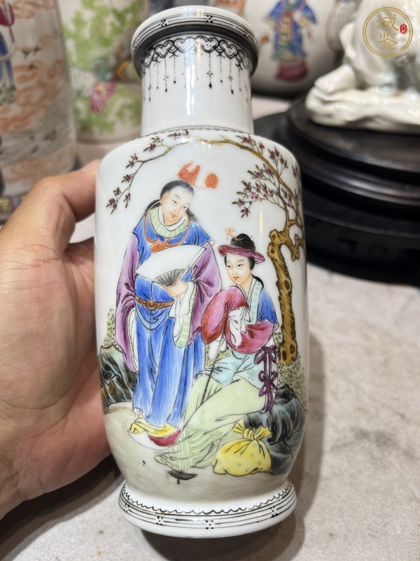 古玩人物紋粉彩瓶真品鑒賞圖