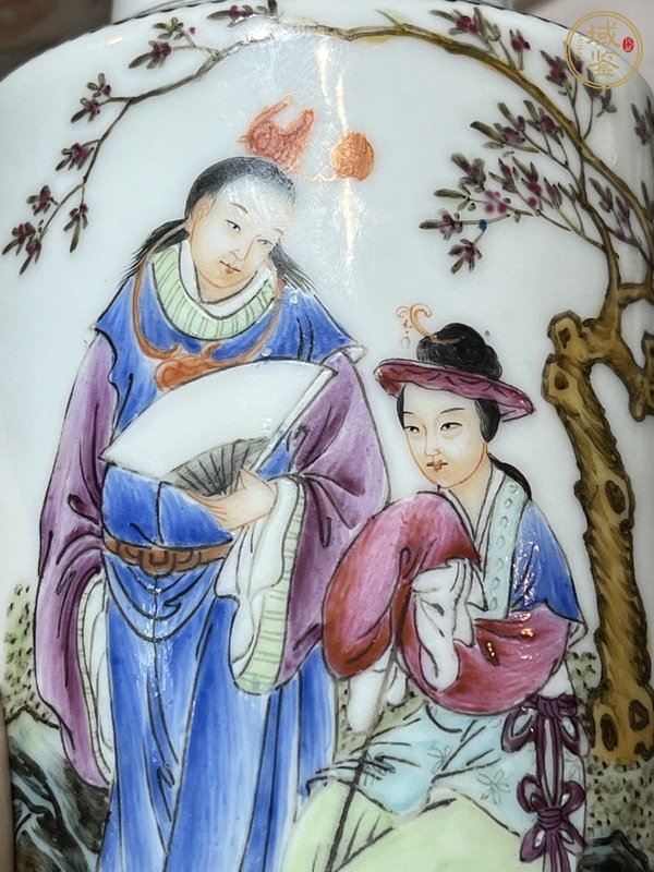古玩陶瓷人物紋粉彩瓶真品鑒賞圖