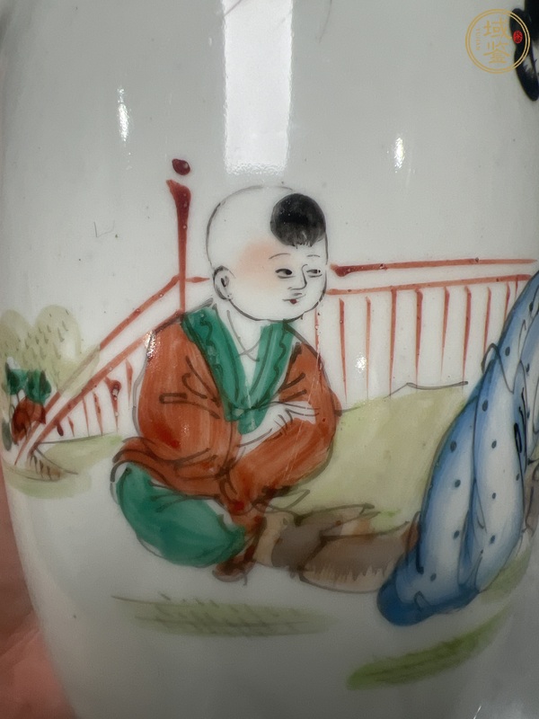 古玩陶瓷油粉彩人物故事紋撇口瓶真品鑒賞圖