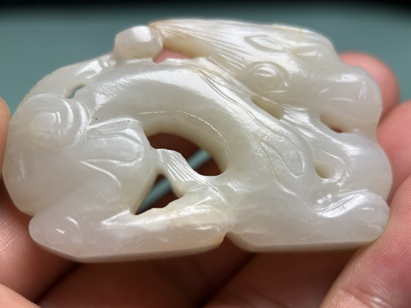 古玩轉賣宋代白玉龍佩拍賣，當前價格680元