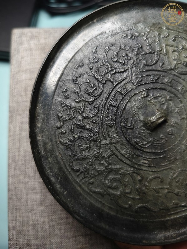 古玩銅器龍紋銅鏡真品鑒賞圖