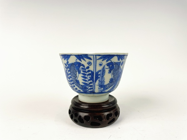 古玩嚴(yán)選清光緒·青花魚蝦蟹茶圓拍賣，當(dāng)前價(jià)格2940元