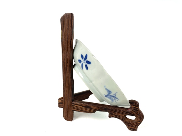 古玩陶瓷清光緒·青花魚蝦蟹盤拍賣，當(dāng)前價(jià)格99元