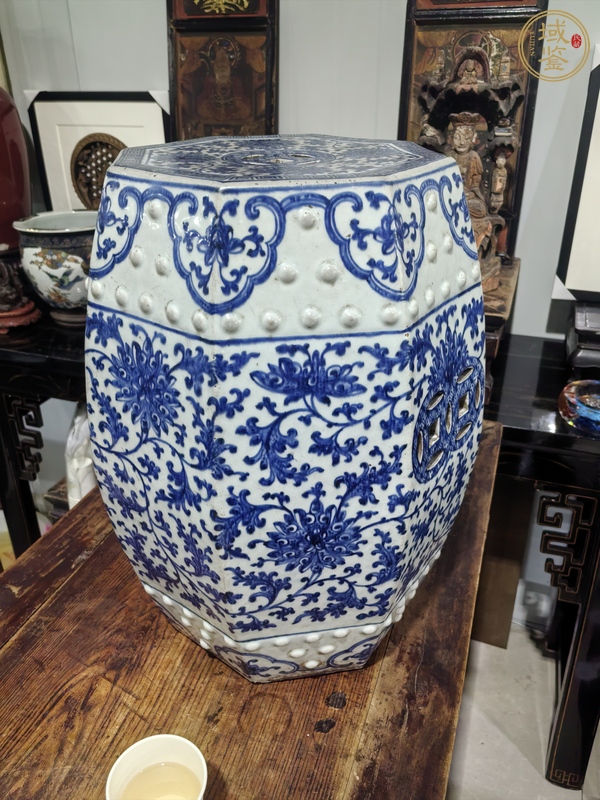 古玩陶瓷青花繡蹲真品鑒賞圖