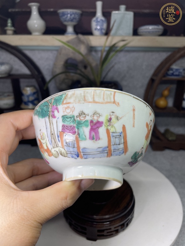 古玩陶瓷粉彩百子圖茶碗真品鑒賞圖
