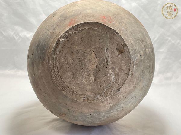 古玩陶瓷灰陶彩繪鋪首壺真品鑒賞圖