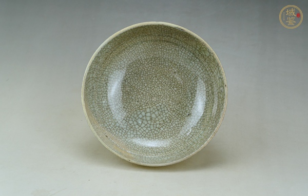 古玩陶瓷哥釉高足碗真品鑒賞圖