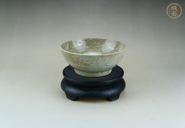 古玩陶瓷哥釉高足碗真品鑒賞圖