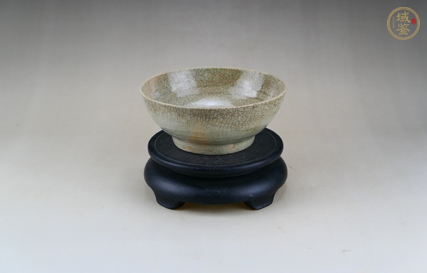 古玩陶瓷哥釉高足碗真品鑒賞圖