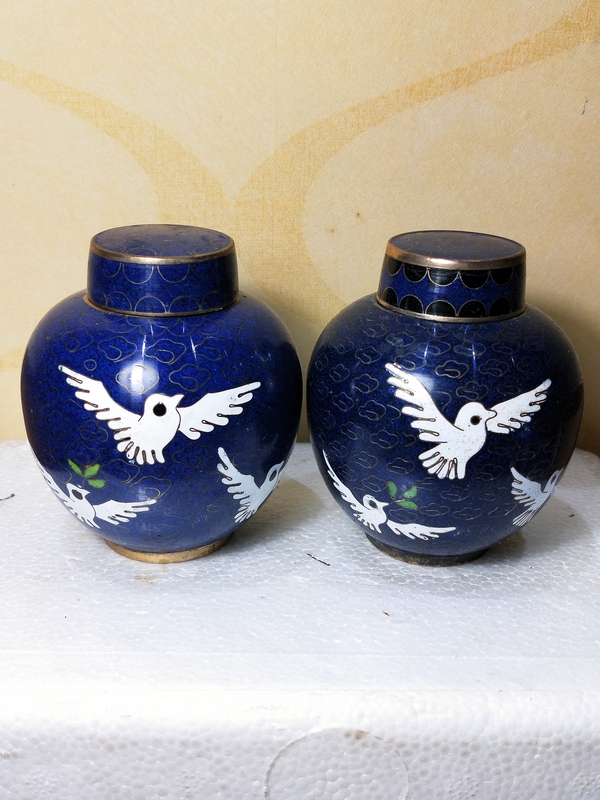 古玩雜項創匯時期 .景泰藍銅胎掐絲琺瑯花鳥紋小罐一對拍賣,當前價格368元