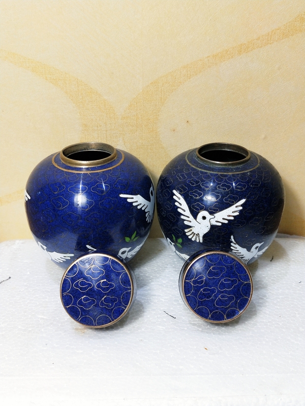 古玩雜項創匯時期 .景泰藍銅胎掐絲琺瑯花鳥紋小罐一對拍賣,當前價格368元