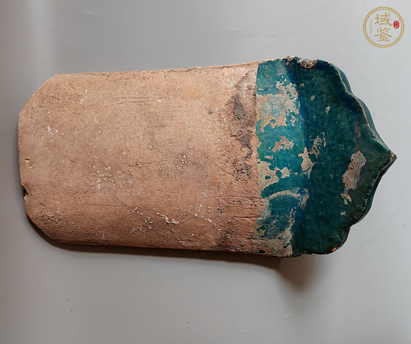 古玩陶瓷孔雀藍釉龍紋瓦當真品鑒賞圖