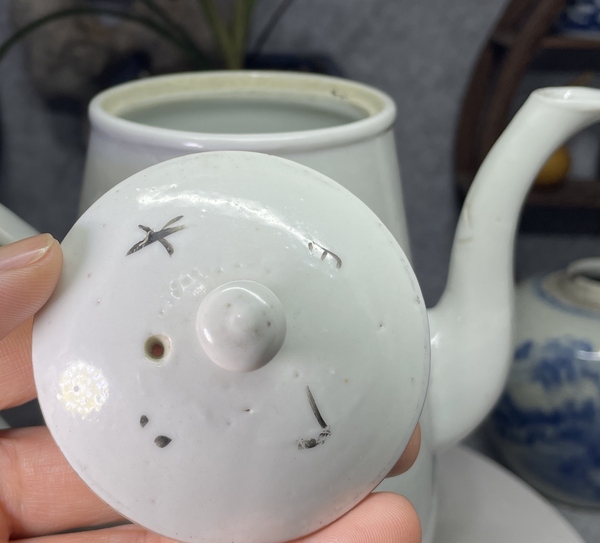 古玩陶瓷民國-淺絳彩山水人物紋茶壺拍賣，當前價格1369元