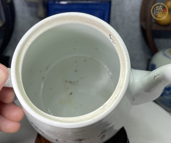 古玩陶瓷淺絳彩山水人物紋茶壺真品鑒賞圖