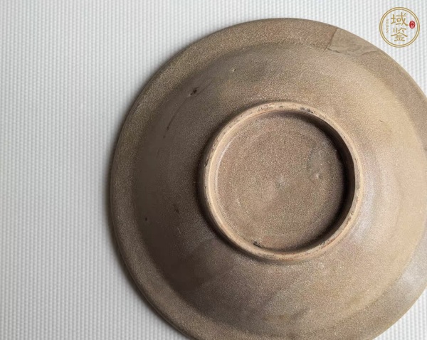 古玩陶瓷龍泉青瓷黃釉盤真品鑒賞圖