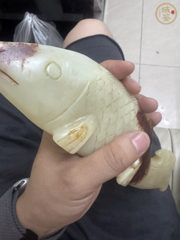 古玩陶瓷岫巖玉鱖魚擺件真品鑒賞圖
