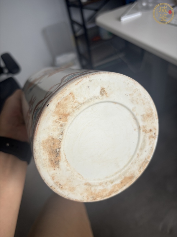 古玩陶瓷徽章瓷筆筒真品鑒賞圖