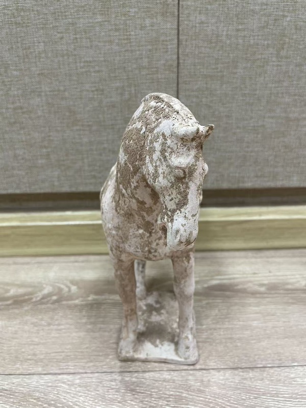 古玩陶瓷唐·駿馬拍賣，當(dāng)前價(jià)格500元