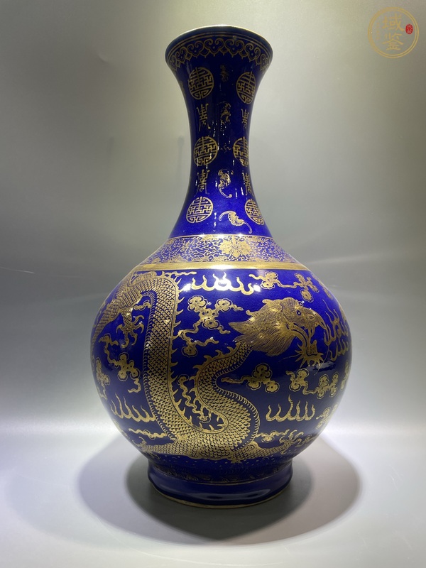 古玩陶瓷清光緒 官窯霽藍描金雙龍戲珠玉堂春賞瓶真品鑒賞圖