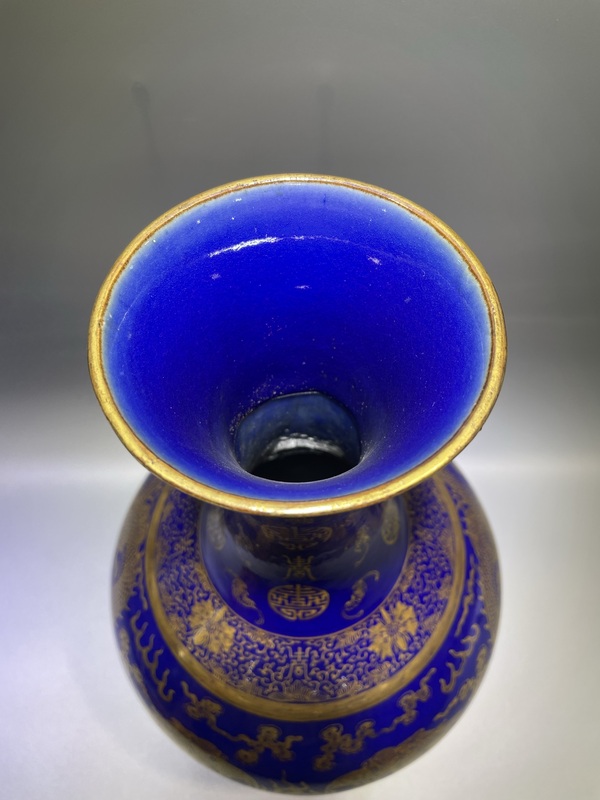 古玩陶瓷清光緒 官窯霽藍(lán)描金雙龍戲珠玉堂春賞瓶拍賣，當(dāng)前價(jià)格180000元