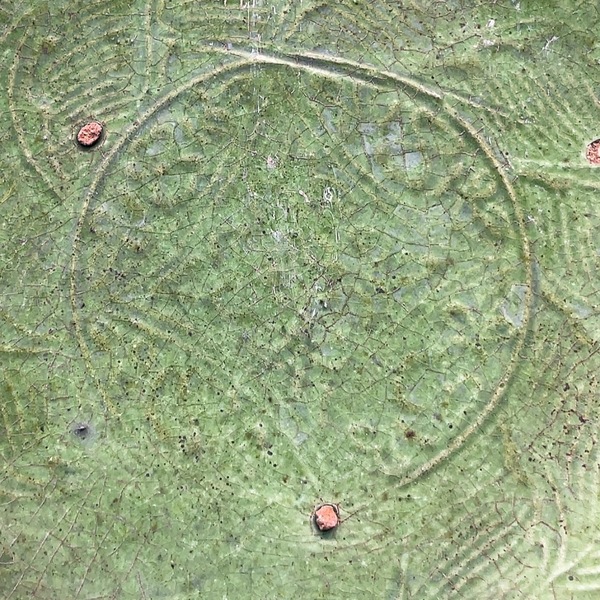 古玩陶瓷遼綠釉印花盤拍賣，當前價格3000元