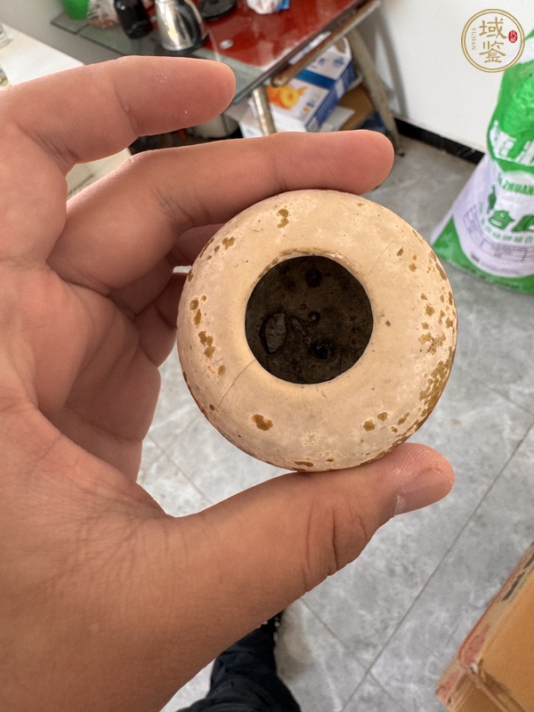 古玩陶瓷唐代黃釉水盂真品鑒賞圖