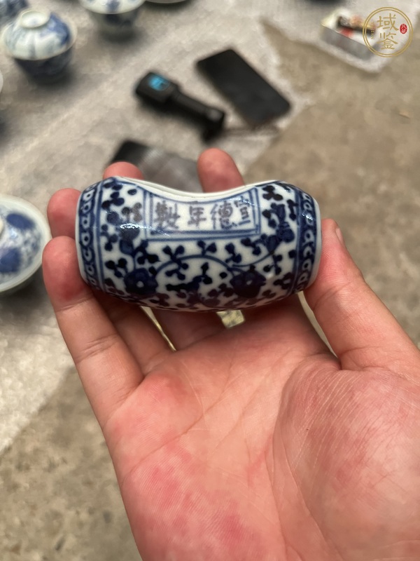 古玩陶瓷青花鳥食罐真品鑒賞圖