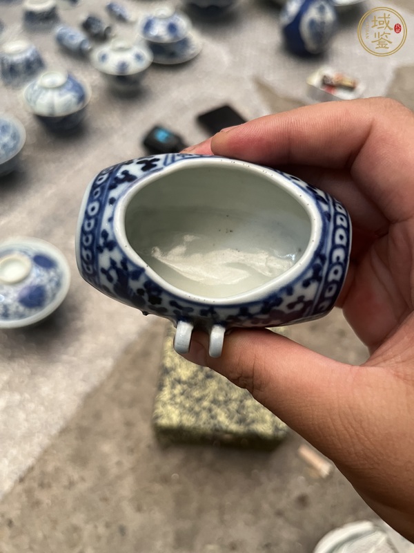 古玩陶瓷青花鳥食罐真品鑒賞圖