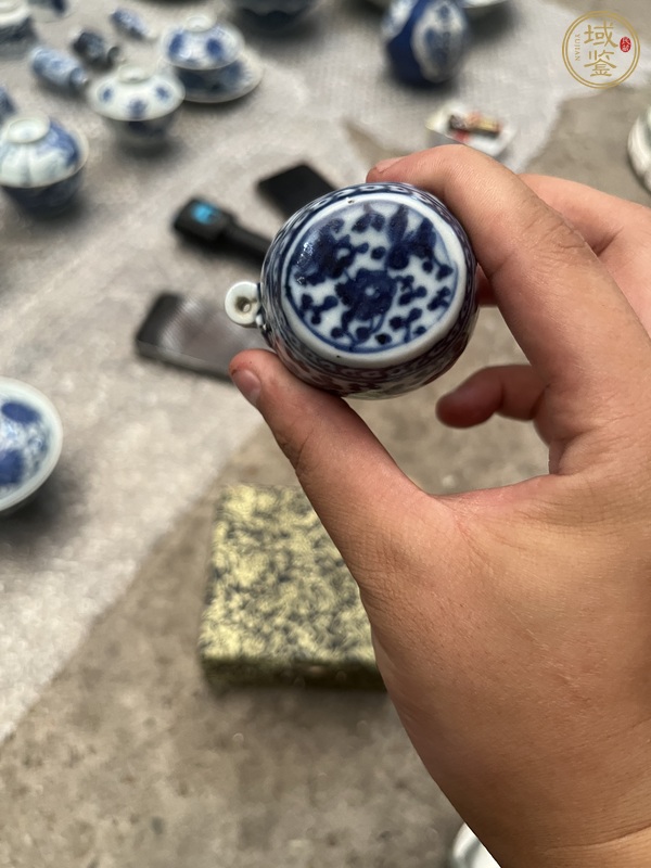 古玩陶瓷青花鳥食罐真品鑒賞圖