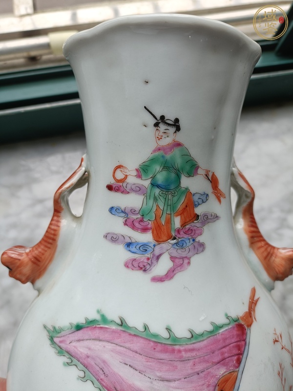 古玩陶瓷清末民初粉彩刀馬旦紋海棠瓶真品鑒賞圖