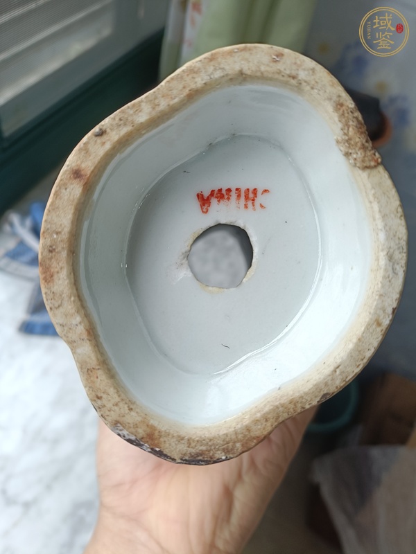 古玩陶瓷清末民初粉彩刀馬旦紋海棠瓶真品鑒賞圖