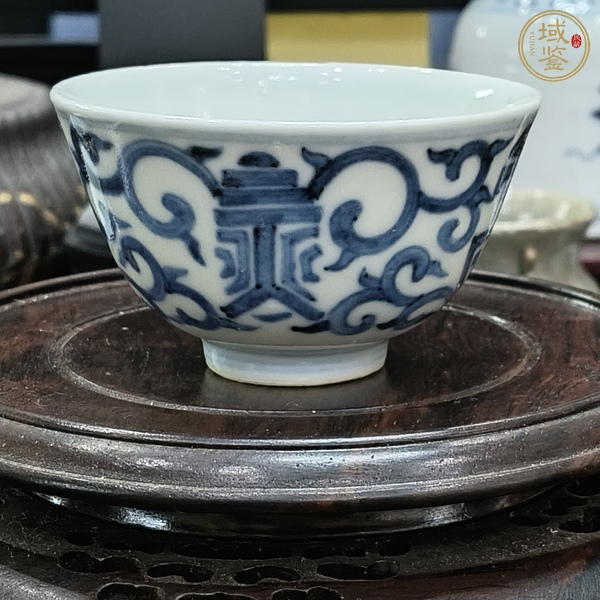 古玩陶瓷青花花間壽字杯，疑似復窯真品鑒賞圖